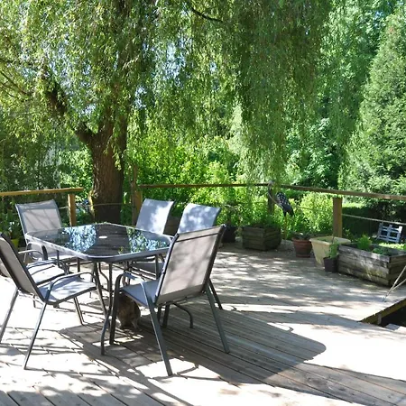 Un Coin De Foret Homestay