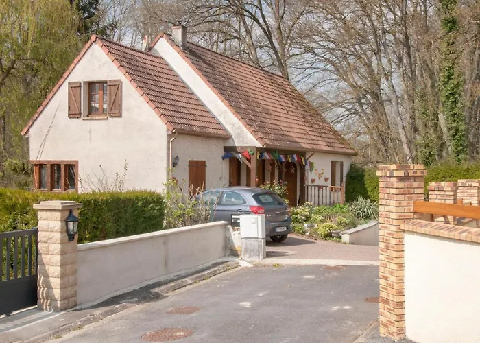 Un Coin De Foret * Courmas