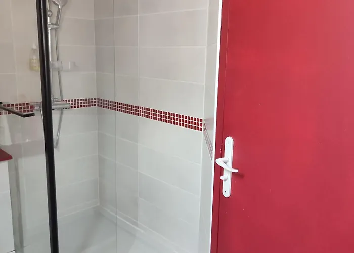 Un Coin De Foret Privat bolig