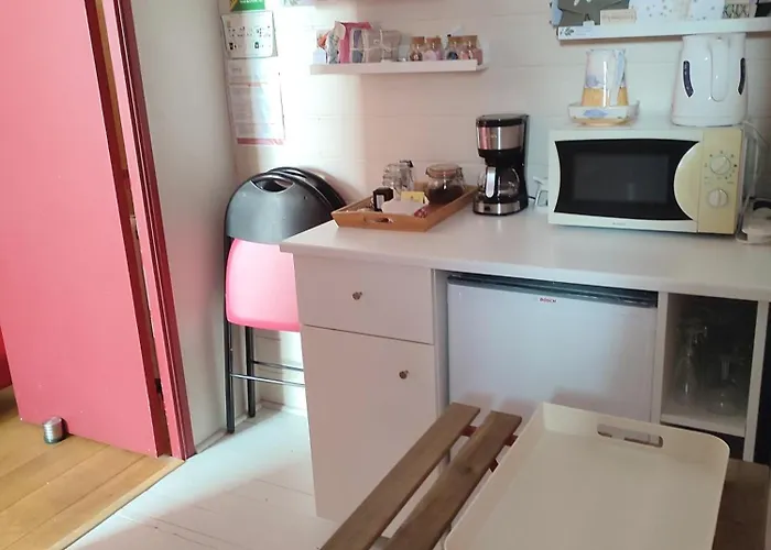 Un Coin De Foret * Courmas